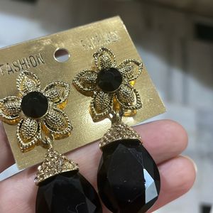 Black Golden Flower Earrings Hanging Blac Stone