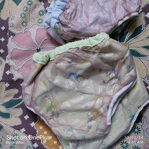 4 Pieces Poly Diaper