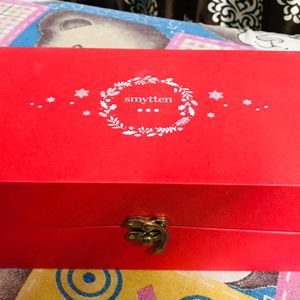 Smytteh Valentine Box