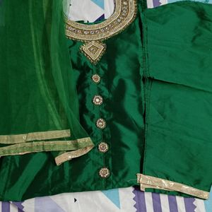 Long Green Heavy Work Kurta With Dupatta And Sleeves