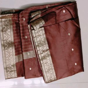 Beautiful Zari Border Saree.