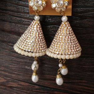 BEAUTIFUL STONE EARRINGS