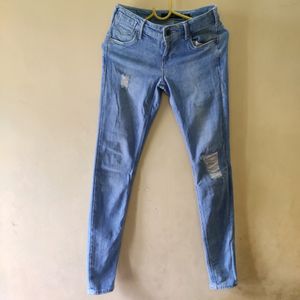 Slim Torn Jeans