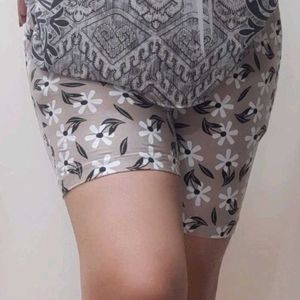 Floral Elasticated Shorts