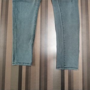 T-54 Size 30  Slim Fit Women Denim Jagging