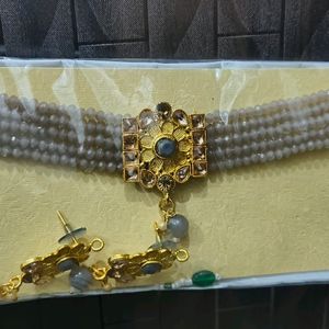 Necklace Set With Earrings And Maangtika