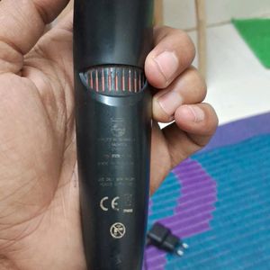 Philips Old Trimmer With Charger