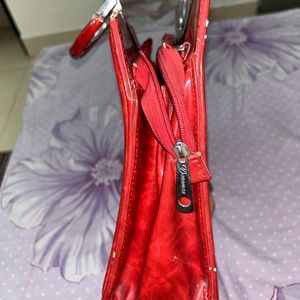 descense handbag