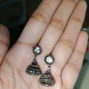 🚨SALE🚨Combo Of 4 Beautiful Earrings 💖