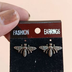 2 pair of Funky earrings studs