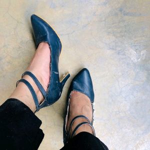 blue pointer pencil heel & wedges