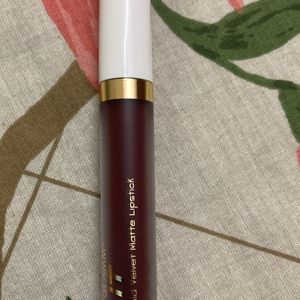 New Myglamm Lipstick For Grabs