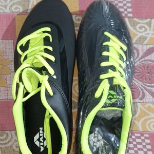 Football Shoes For Men And Women