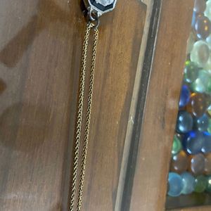 pendant neck chain