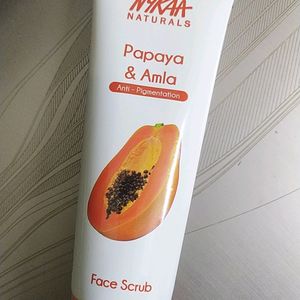 Nykaa Papaya And Amla Face Scrub