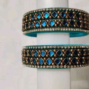 6 Bangles.. Kundan Silk Thread ...New