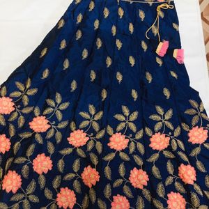 selling lehenga choli in very better condition