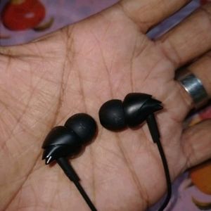 BOAT 100 Bashhead Black Earphones 🎧