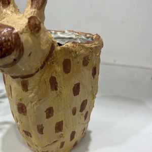 Animal Giraffe Shape Pot With Artificial Plant