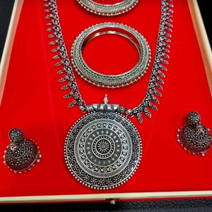 Awesome Oxidized Jewellery Set