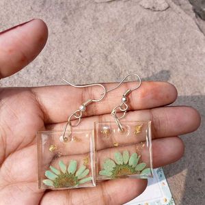 Hand made resin earins