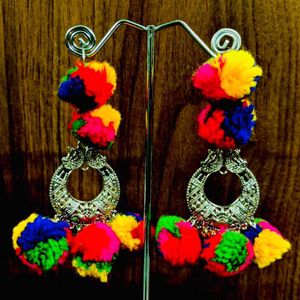 Pompom Danglers