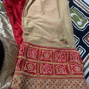 Beautiful Saree With Unstitched Blouse