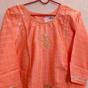 Sohan Bazar Chikankari Fabric Kurti Wow