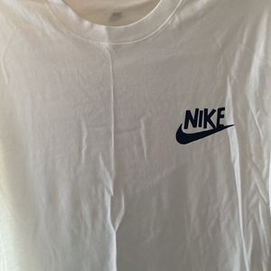 Nike T shirt