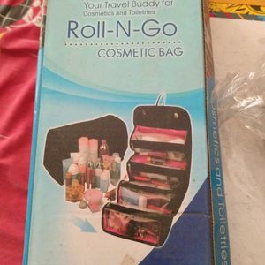 New Unused Roll-N-Go Cosmetic Bag