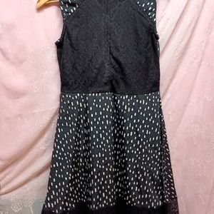 30rs Of On 🚚 Lacy Black Comfy Dress (Women's)