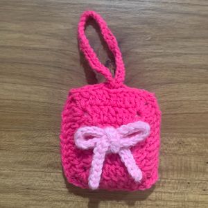 🎀 Pink Crochet AirPod Case