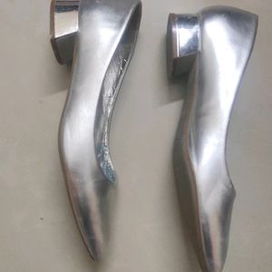 Branded Silver Bellies/pumps