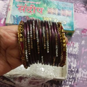 Maroon Chura With Gold-plated Pola Bangles