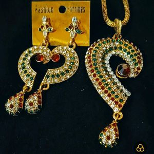 Traditional Necklace With Earrings