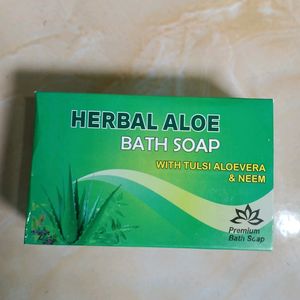 Herbal Soap With Aloe And Tulsi Extract Pack Of 4