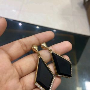 Party Earrings In Black