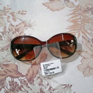 Ledies Sunglass 😎 (New) With Price Tag