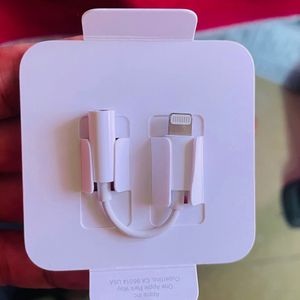 Original APPLE Lightning to Headphone Jack