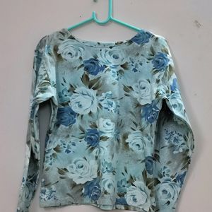 Montraje Blue Floral Print Top