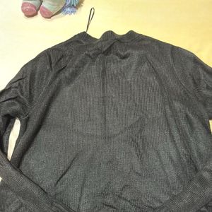 H&M Black Sweatshirt