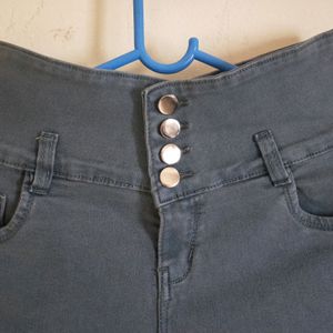 Dark Grey Short Jeans