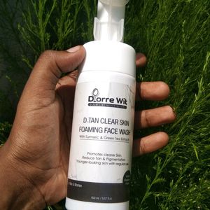 Diorre Wit D-Tan Clear Foaming Face Wash