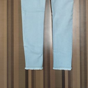 V-78 Size-30 Slim Fit Women Denim Jeans