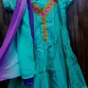 Elegant Purple And Light Green Kurti With Dupatta✨