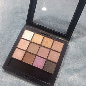 Beautiful Eyeshadow Color Palette