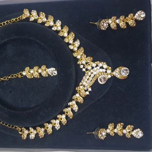 Golden And White Stones Necklace.