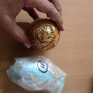 Decorated Dry Coconut