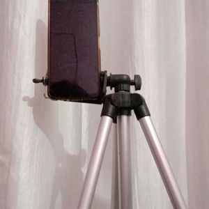 Tripod Stand