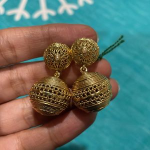 Golden Colour Earrings With Round Base